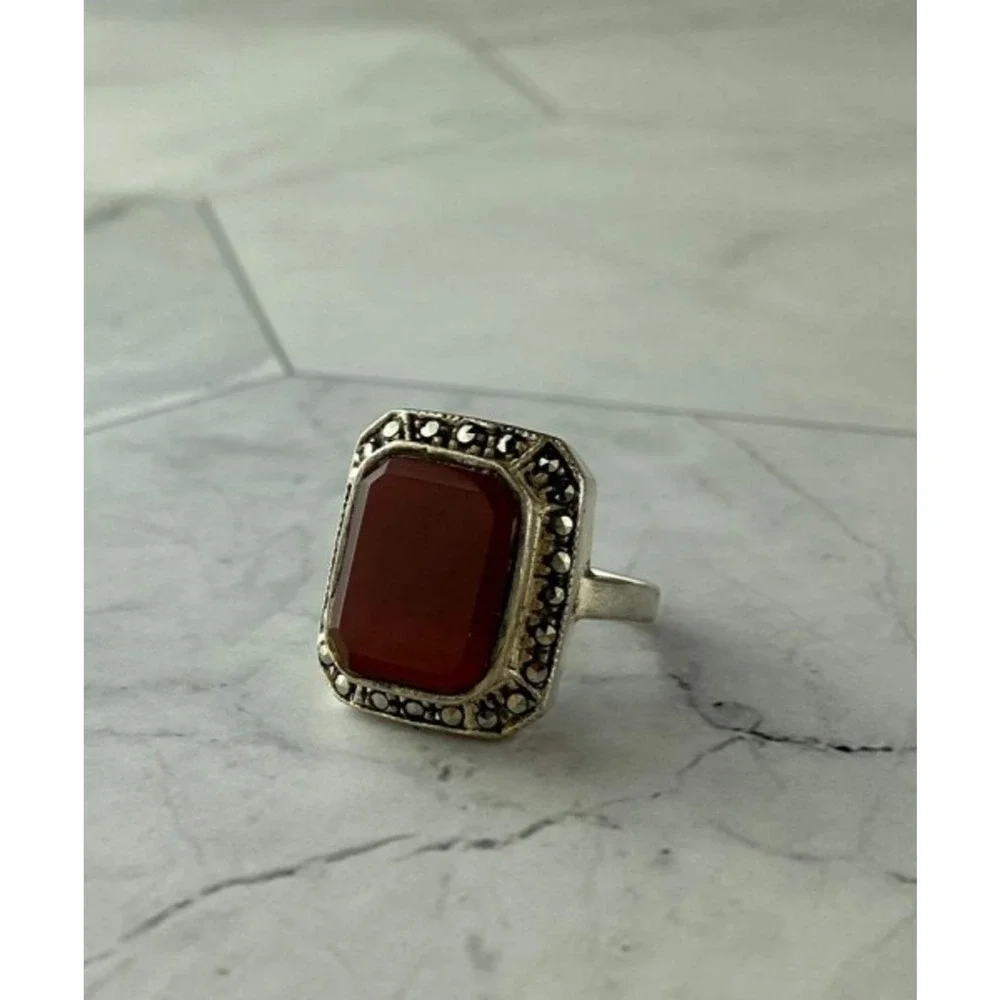 Vintage 925 Sterling Silver Agate & Marcasites Ring Size 7